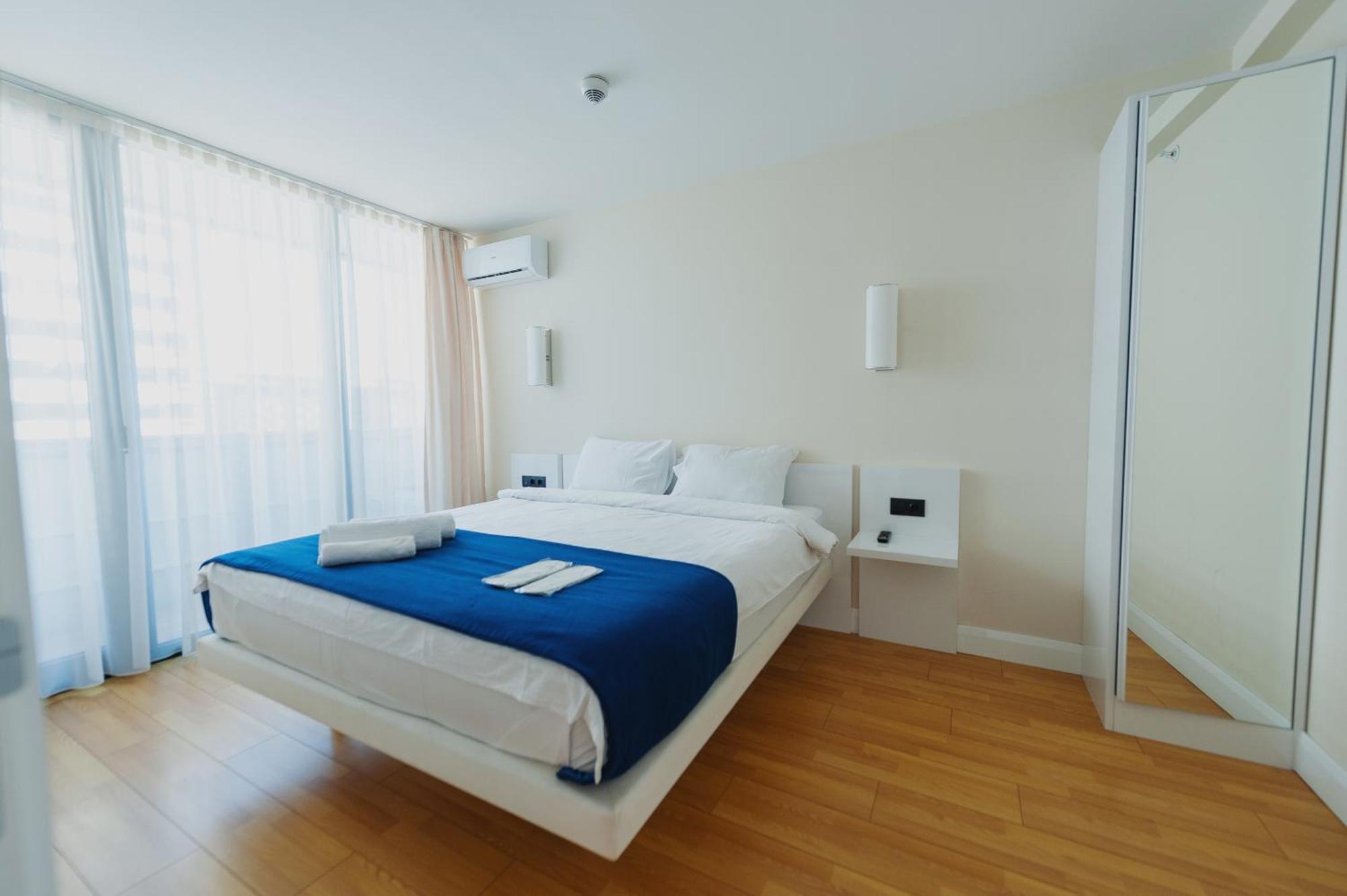 P A N O R A M A A P R T H T E L Orbi With Sea View Hotel Batumi Exterior photo